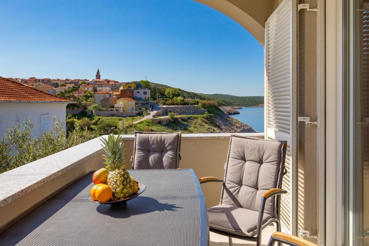 Apartmani Heni Vrbnik Exterior photo