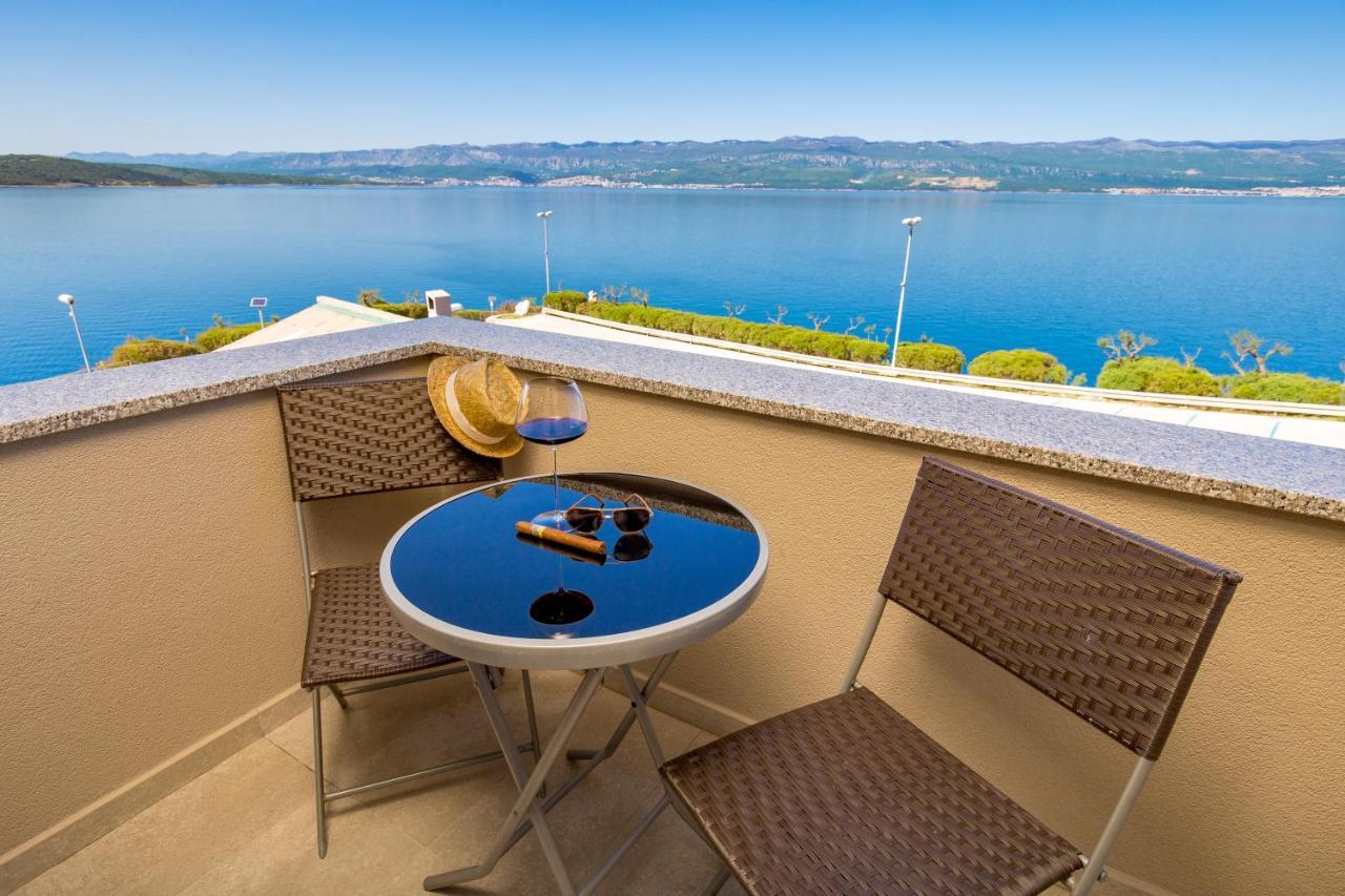 Apartmani Heni Vrbnik Exterior photo